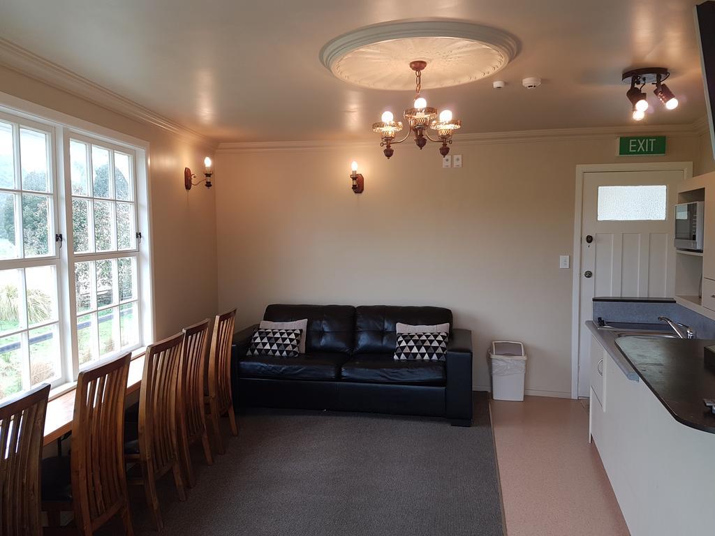 Woodlyn Park Motel Waitomo Glowworm Zewnętrze zdjęcie